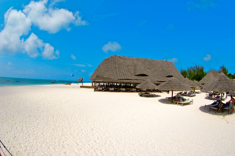 28414_Villaggio_Kendwa_Beach_Resort_Kendwa_Eden_Village_z_[1]